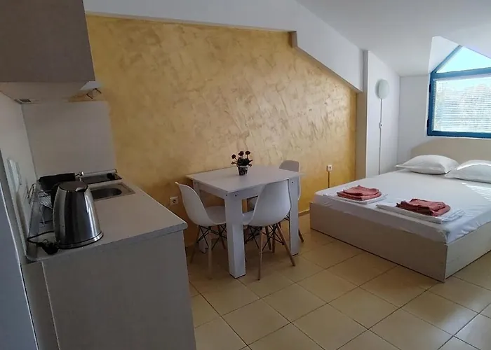 жасмин клуб Солнечный берег