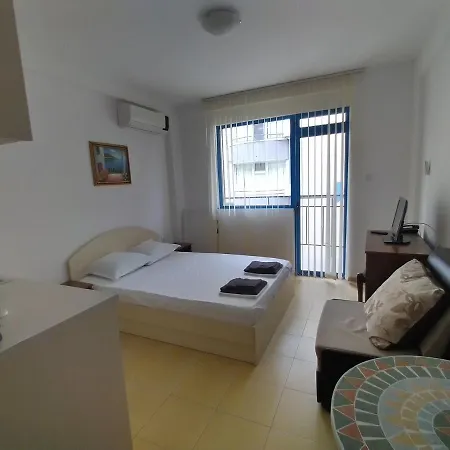 Apartment жасмин клуб *